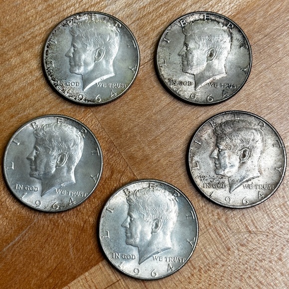 5 Rare Kennedy Half Dollars - 1964 - Picture 4 of 16
